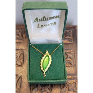 Vintage Green Enameled Leaf Necklace with Velvet Box